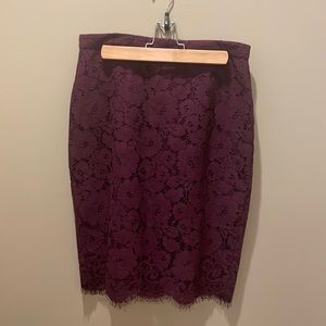 Lace skirt